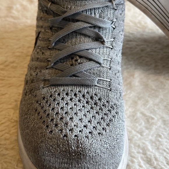 Nike Lunarepic Flyknit 2 Lunar Epic React Infinity Run Women's Running Shoes 6 - Picture 5 of 10